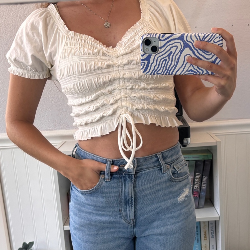 White Wild Fable Scrunch Top